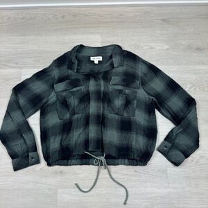 Cloth & Stone Plaid Button Down Tie Front Shirt Womens Small Green Black Collar